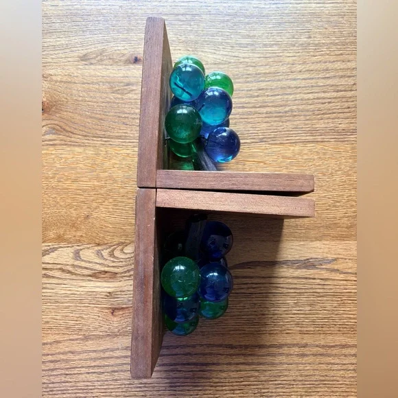 Mid-Century Modern Vintage Blue & Green Lucite Grapes mounted wooden Bookend - Picture 9 of 12